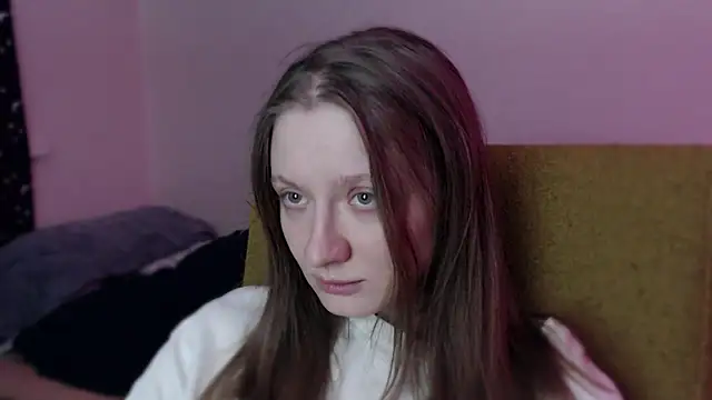 mollytuck online show from February 28, 2025, 2:42 pm