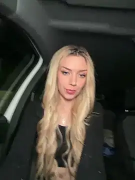 Snapshot of HopeHeaven chatting on January 31, 2026, 9:24 pm HopeHeaven online show from January 31, 2026, 9:24 pm