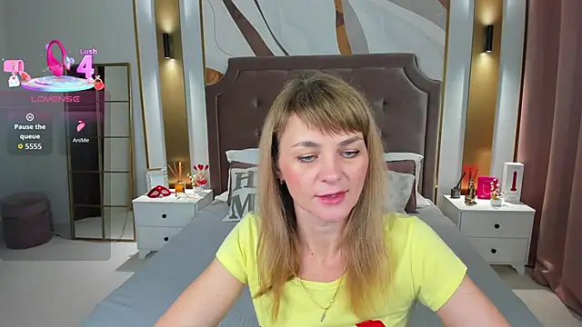 annasimonsj online show from April 2, 2026, 12:51 am