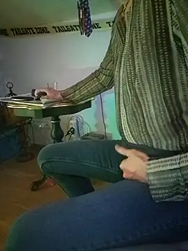 Snapshot of utoopia777 chatting on April 4, 2026, 1:56 am utoopia777 online show from April 4, 2026, 1:56 am