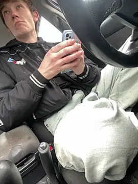 Snapshot of utoopia777 chatting on March 12, 2025, 1:40 pm utoopia777 online show from March 12, 2025, 1:40 pm