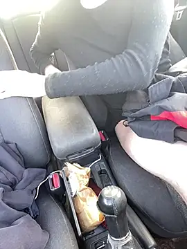 Snapshot of utoopia777 chatting on March 9, 2025, 11:03 am utoopia777 online show from March 9, 2025, 11:03 am