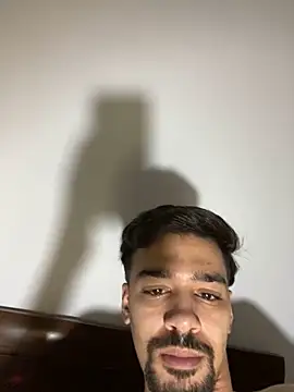 Hermanooooooo online show from March 8, 2026, 11:24 am