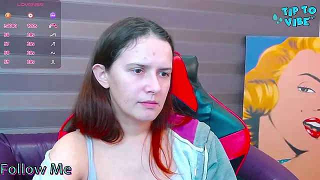 iris nikhols online show from December 13, 2025, 8:04 pm