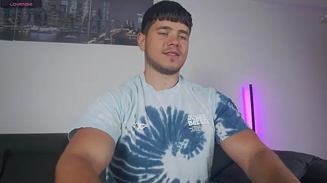 Arilas  online show from December 20, 2025, 7:44 am