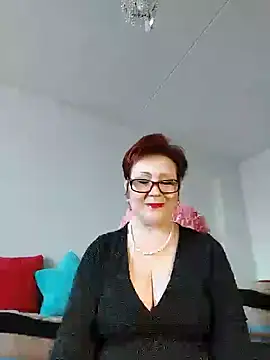 Snapshot of Fire_Night chatting on December 3, 2024, 9:28 am Fire Night online show from December 3, 2024, 9:28 am