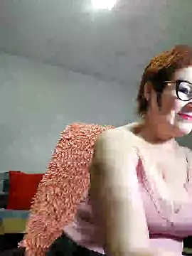 Snapshot of Fire_Night chatting on December 12, 2024, 2:11 pm Fire Night online show from December 12, 2024, 2:11 pm