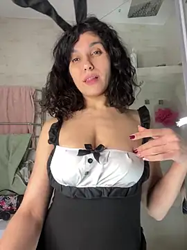 Snapshot of _CurlySue_ chatting on March 2, 2025, 9:10 am CurlySue online show from March 2, 2025, 9:10 am