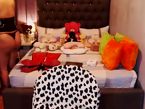 UnMarriedwifeTSX online show from January 11, 2026, 12:17 am