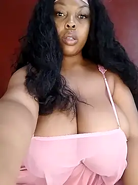 Snapshot of Sexyroseytitz_00 chatting on April 23, 2026, 7:26 am Sexyroseytitz 00 online show from April 23, 2026, 7:26 am
