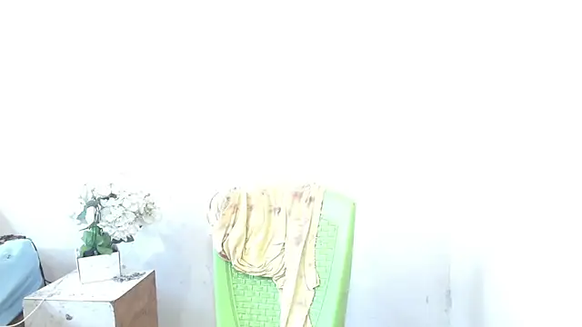 Snapshot of -Anarka- chatting on September 23, 2025, 1:51 pm -Anarka- online show from September 23, 2025, 1:51 pm