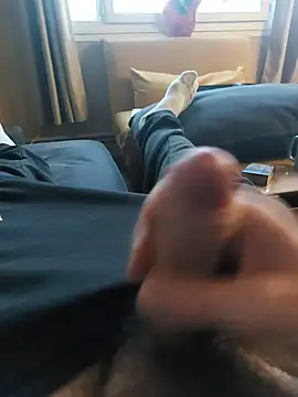 Snapshot of dady-arvey chatting on December 17, 2024, 8:12 am dady-arvey online show from December 17, 2024, 8:12 am