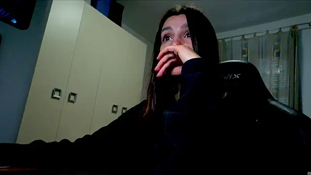 Snapshot of GodlyTheia chatting on November 27, 2025, 1:22 pm GodlyTheia online show from November 27, 2025, 1:22 pm