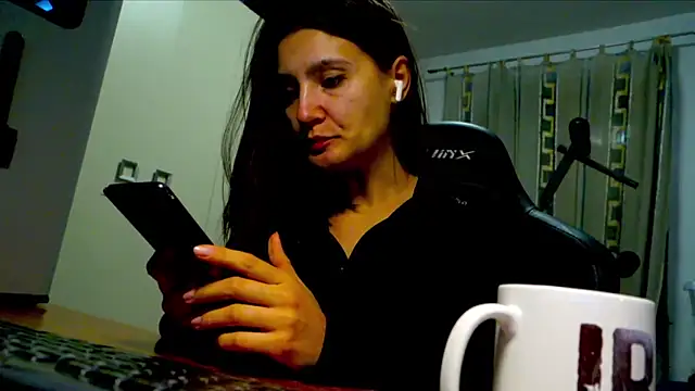 Snapshot of GodlyTheia chatting on November 14, 2025, 5:49 pm GodlyTheia online show from November 14, 2025, 5:49 pm