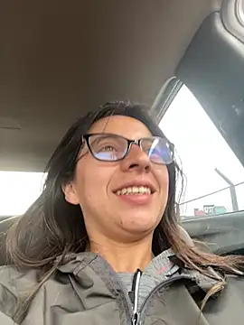 Maggie Fox3 online show from April 10, 2026, 6:59 pm