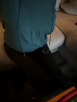 Snapshot of Sim_june chatting on December 19, 2025, 8:55 pm Sim june online show from December 19, 2025, 8:55 pm