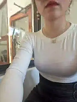 Snapshot of HinaLovely chatting on February 2, 2025, 6:25 am HinaLovely online show from February 2, 2025, 6:25 am