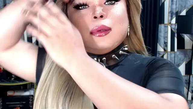 Mistress DOMnicaaxx online show from November 2, 2025, 3:39 pm