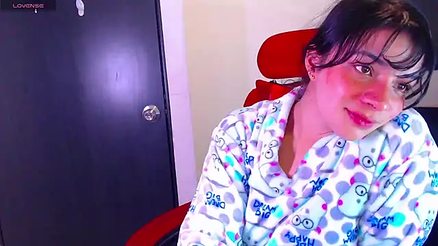 Vannessa  Shy online show from October 13, 2025, 10:54 pm