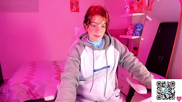 Vannessa  Shy online show from February 16, 2026, 8:29 pm