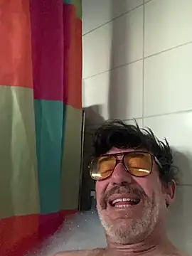 Snapshot of maxximere chatting on February 21, 2026, 4:53 pm maxximere online show from February 21, 2026, 4:53 pm