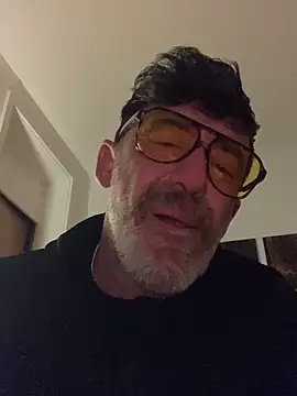 Snapshot of maxximere chatting on March 12, 2026, 9:41 pm maxximere online show from March 12, 2026, 9:41 pm