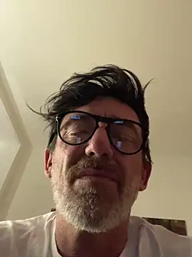 Snapshot of maxximere chatting on February 1, 2026, 10:52 pm maxximere online show from February 1, 2026, 10:52 pm