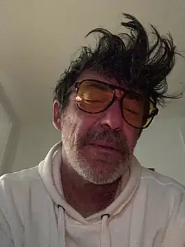 Snapshot of maxximere chatting on February 25, 2026, 12:33 am maxximere online show from February 25, 2026, 12:33 am