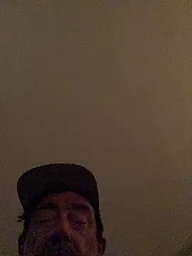 Snapshot of maxximere chatting on February 1, 2026, 12:31 am maxximere online show from February 1, 2026, 12:31 am