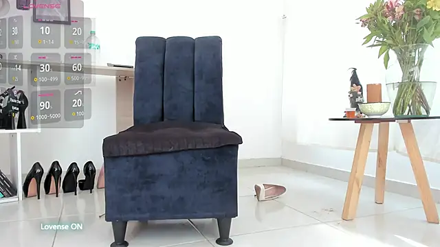 Snapshot of emely_garcia chatting on February 12, 2026, 3:01 pm emely garcia online show from February 12, 2026, 3:01 pm