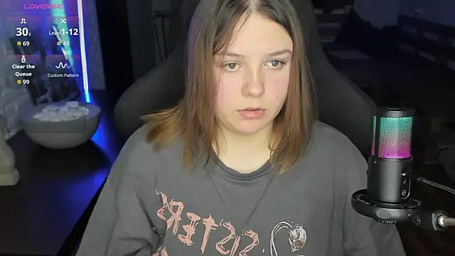 XNirvanaX online show from September 23, 2025, 1:34 am