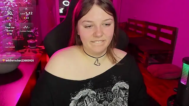 XNirvanaX online show from December 16, 2025, 2:49 am