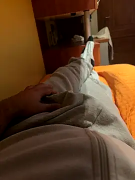 alex21017 online show from November 1, 2025, 1:01 am