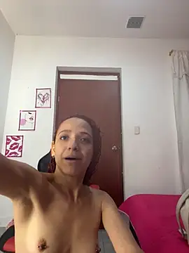 SexyLeilaa online show from September 20, 2025, 1:32 am