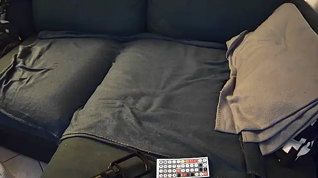 Cesaresweet online show from November 20, 2025, 11:47 pm