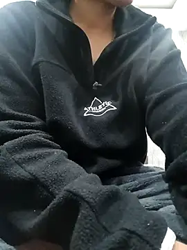 Snapshot of Beautiful_xxo chatting on March 4, 2025, 10:24 am Beautiful xxo online show from March 4, 2025, 10:24 am