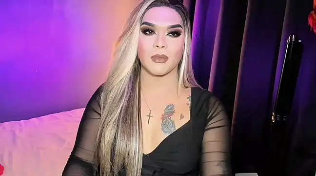 Snapshot of VictoriaEliz chatting on March 17, 2025, 6:00 pm VictoriaEliz online show from March 17, 2025, 6:00 pm