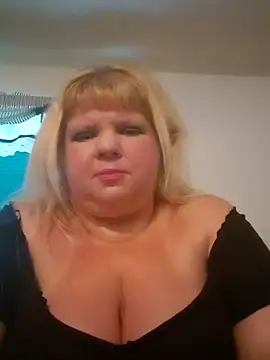 Snapshot of JemJensen30 chatting on July 11, 2026, 12:00 am JemJensen30 online show from July 11, 2026, 12:00 am