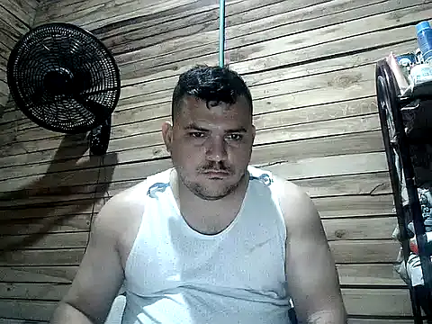 Arcangel 05 online show from April 5, 2026, 2:51 am