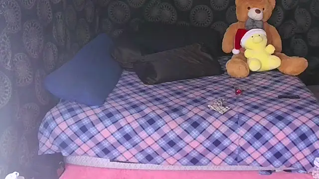 LunaRai online show from October 29, 2025, 1:15 am