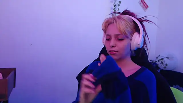 Snapshot of MaryJannes chatting on December 5, 2025, 7:55 pm MaryJannes online show from December 5, 2025, 7:55 pm