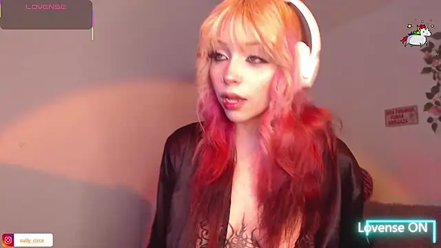 Snapshot of MaryJannes chatting on December 14, 2025, 8:09 am MaryJannes online show from December 14, 2025, 8:09 am