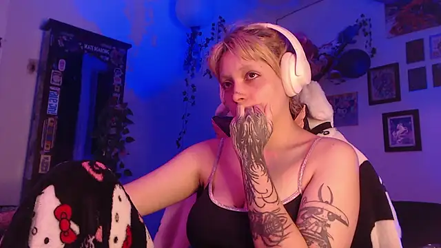 Snapshot of MaryJannes chatting on January 10, 2026, 8:31 am MaryJannes online show from January 10, 2026, 8:31 am