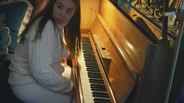 VanessaDoyle online show from March 7, 2026, 9:59 am