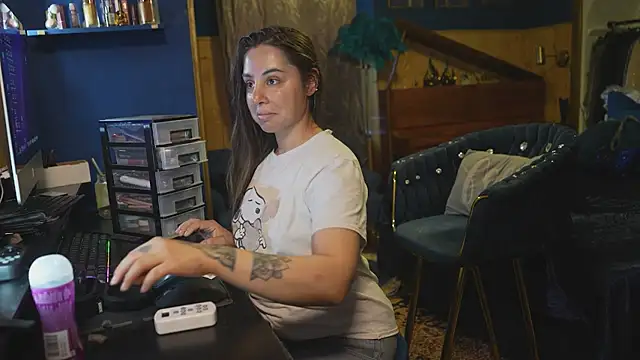 VanessaDoyle online show from July 5, 2026, 10:44 am