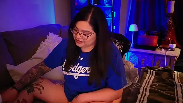 drizzypeach602 online show from April 24, 2026, 1:40 am