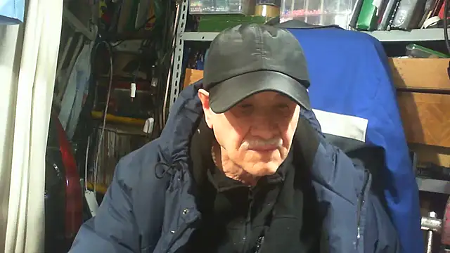 nonnomaturobisex online show from December 19, 2025, 8:17 am