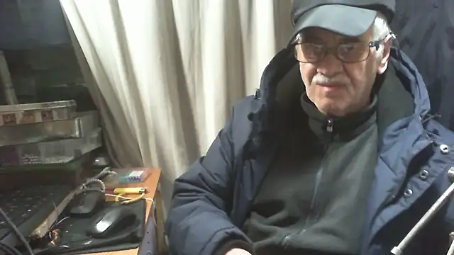 nonnomaturobisex online show from December 1, 2025, 8:04 am