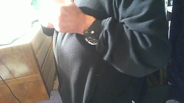 nonnomaturobisex online show from November 6, 2025, 8:18 am