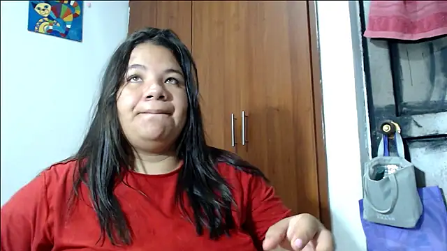 Snapshot of Van3orgasm4me chatting on April 15, 2026, 12:10 pm Van3orgasm4me online show from April 15, 2026, 12:10 pm